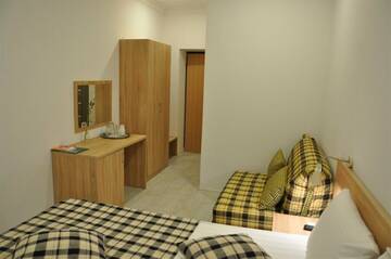 Классический трехместный номер в Гостинице Дублин