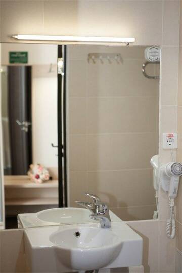 КМФ+ 2-местный с доп.местом 2 в Гостинице Дублин