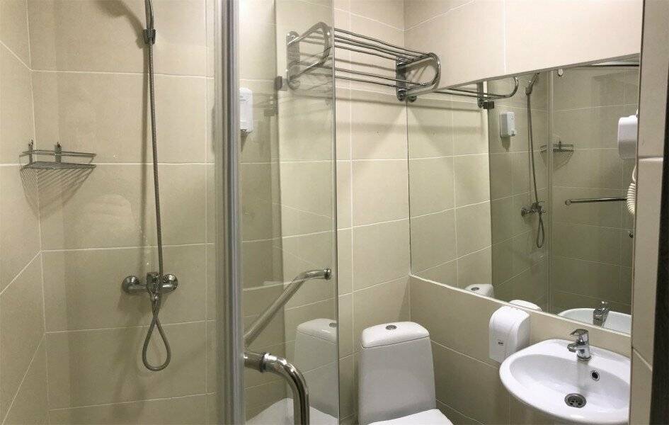 Фотографии номера Классический трехместный номер в Гостинице Дублин Новороссийск